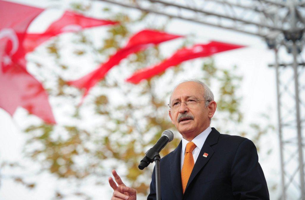 Tekirdağ'da Kılıçdaroğlu'nun tam karşısına asılan pankart