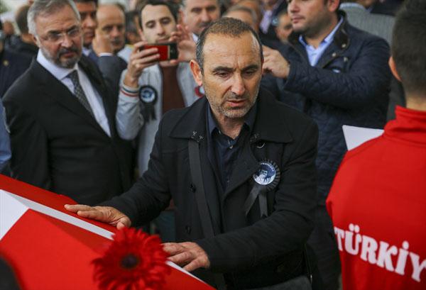 Süleymanoğlu'nun ezeli rakibi Leonidis cenazedeydi