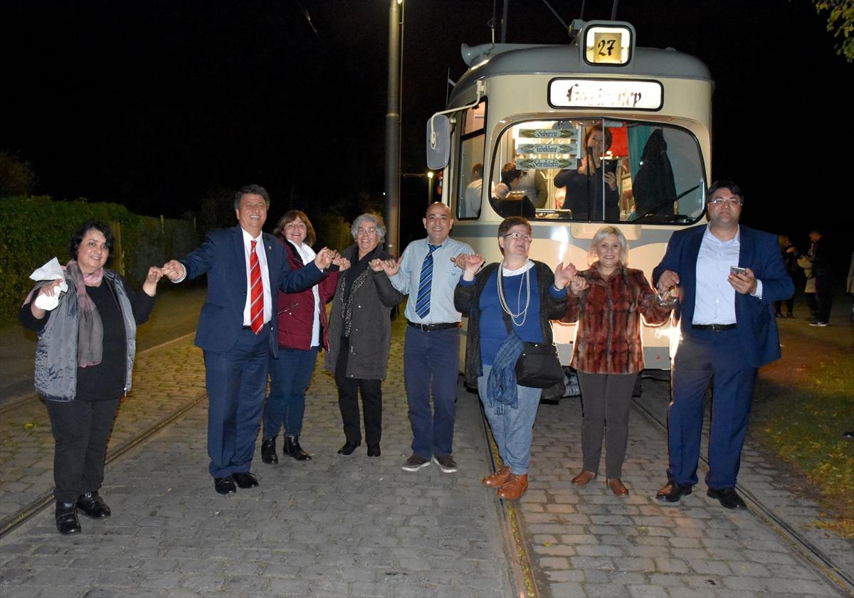 Frankfurt tramvayında Gaziantep meşk gecesi