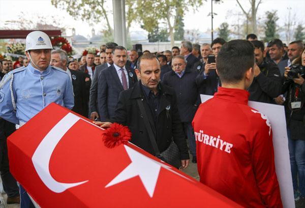 Süleymanoğlu'nun ezeli rakibi Leonidis cenazedeydi
