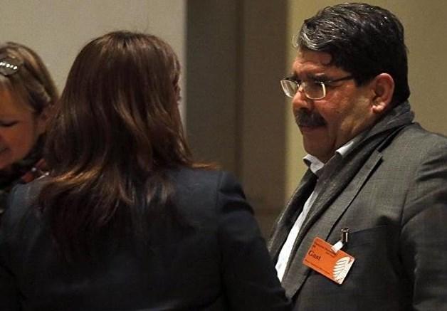 Almanya Meclisi'nde YPG'nin sembolü açıldı