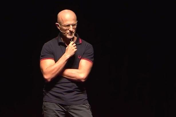 Prof. Dr. Özkan: Zor olan kafa nakli değil, hastanın yaşaması