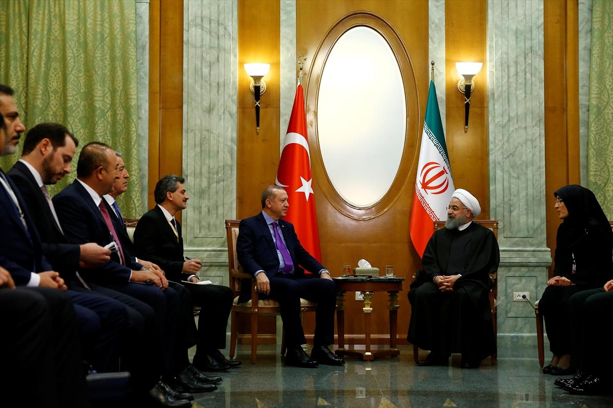 Erdoğan ve Ruhani görüşmesi Soçi'de başladı