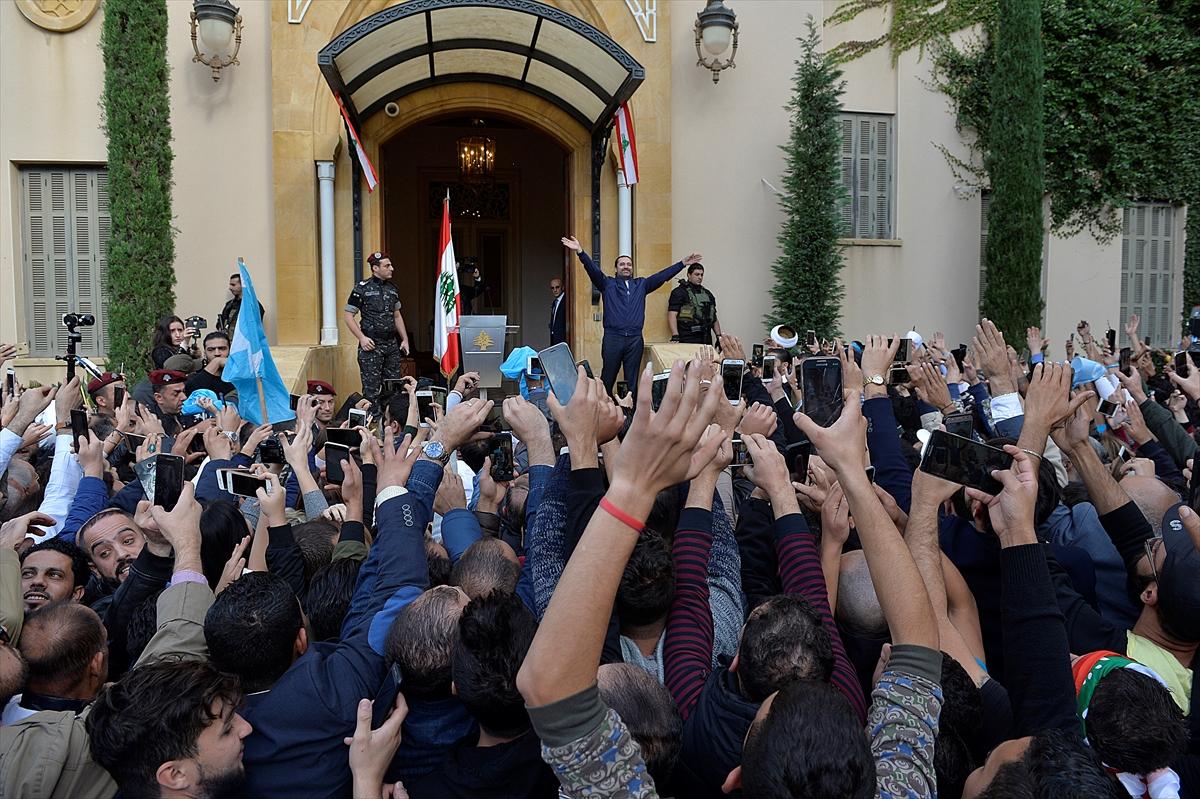 Hariri'nin istifa kararını değiştirmesi