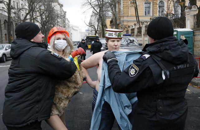 Ukrayna'da Femen protestosu