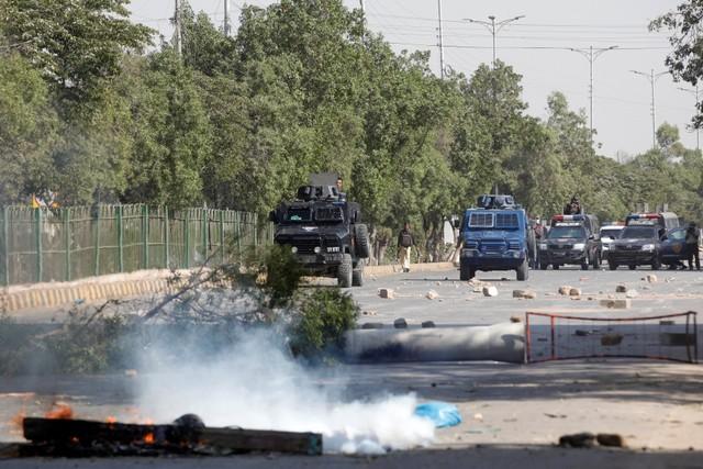 Pakistan'da ordu göreve çağrıldı
