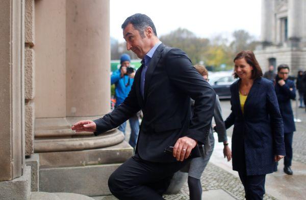 Cem Özdemir, Alman siyasetinden siliniyor