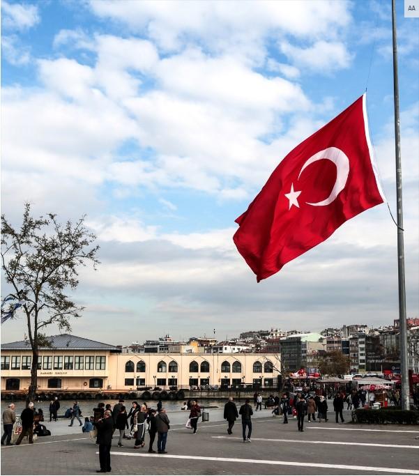 Millî yas nedir, bayraklar neden yarıya indirilir