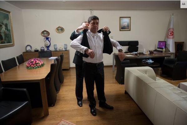 CHP'nin TBMM Başkanvekili frak giyecek