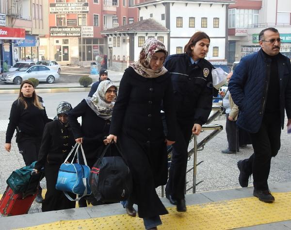 FETÖ şüphelisi 6 kadın, adli kontrol şartı ile serbest