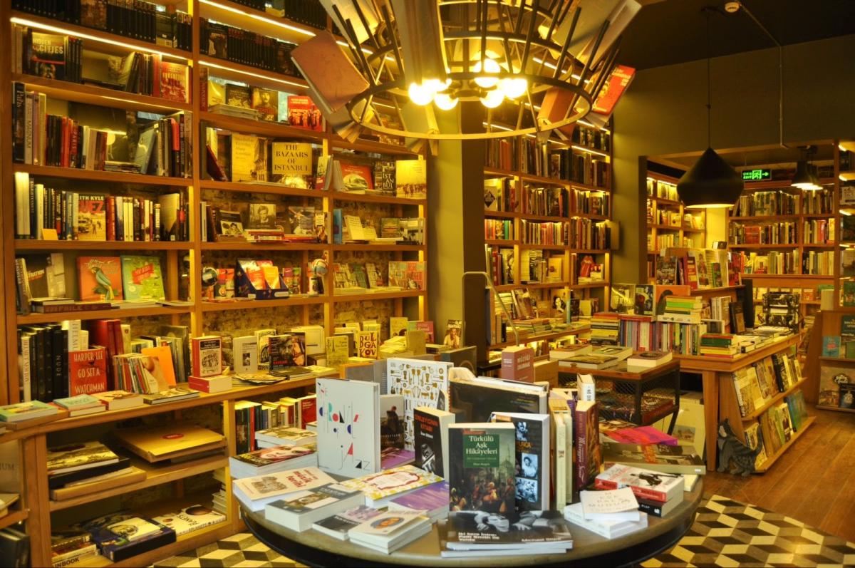 Keyifle kitap okuyabileceğiniz kafeler