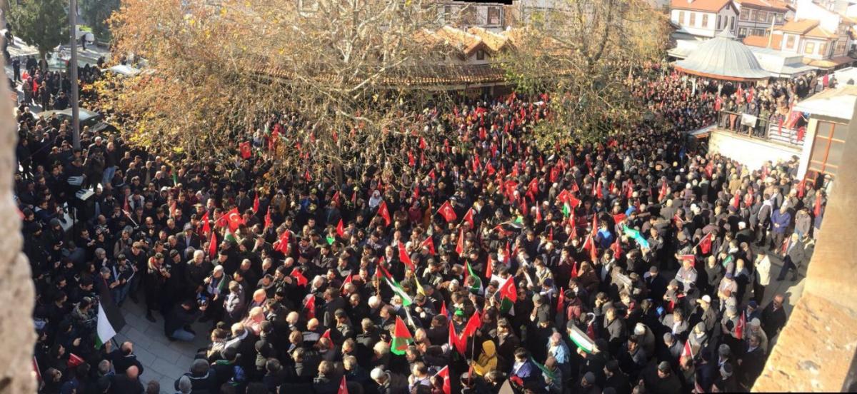 Konya'da dualarla Kudüs protestosu
