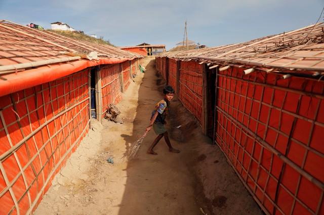 Bangladeş'teki Arakanlılar temiz su sıkıntısı yaşıyor