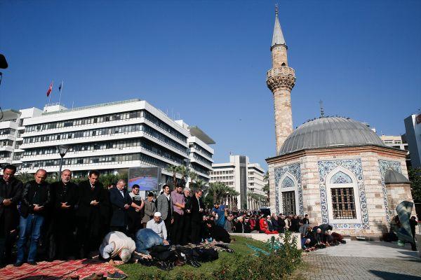 İzmir'de Kudüs protestosu