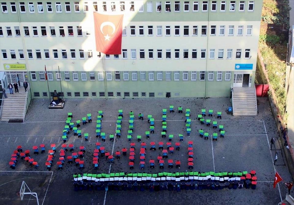 Arsinli öğrencilerden Kudüs koreografisi