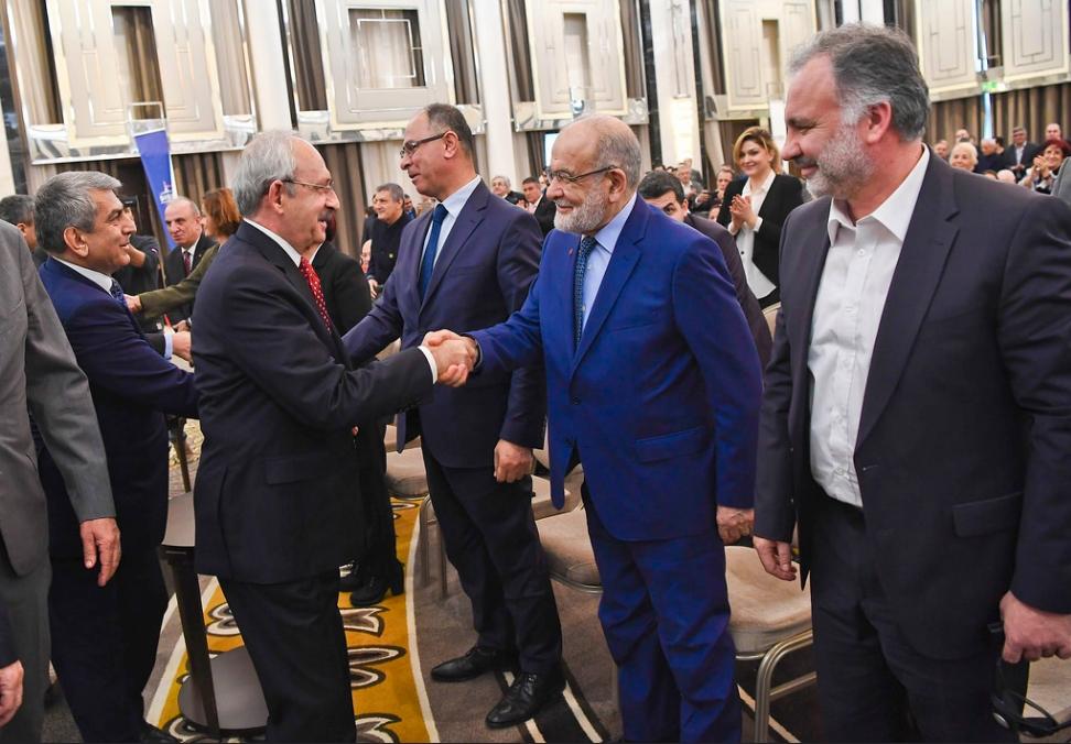 Hayır bloku yeniden bir arada