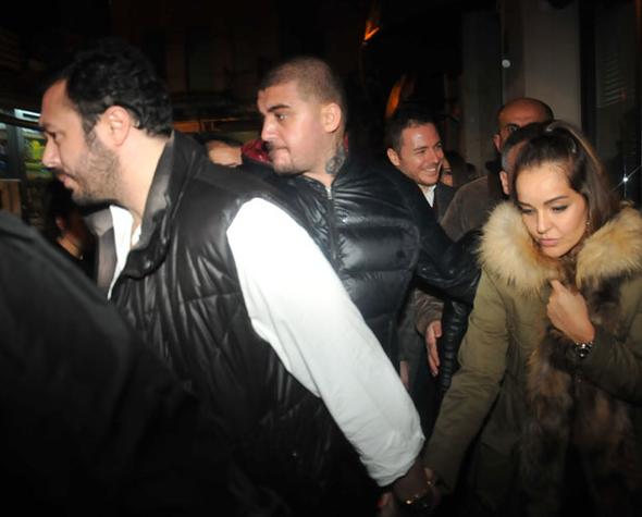 Şarkıcı Bengü'yü korkutan satıcı