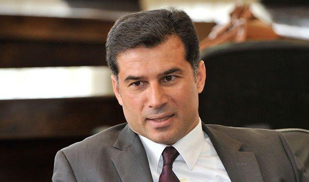 KKTC Başbakanı Özgürgün eşinden boşandı