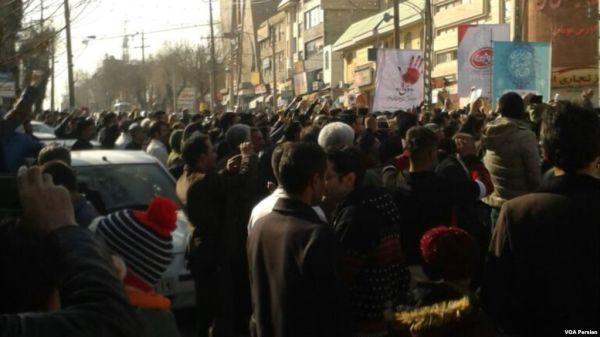 İran'da hükümet karşıtı protesto