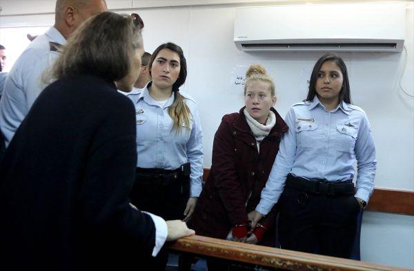 Filistinli cesur kız Temimi'nin gözaltı süresi uzadı