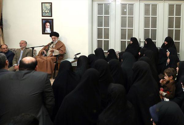 İran'daki olaylarla ilgili Hamaney'den ilk açıklama