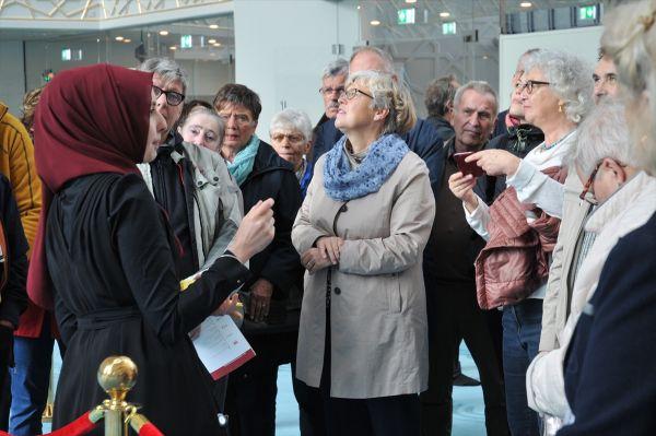 Köln Merkez Camii'ne yoğun ilgi