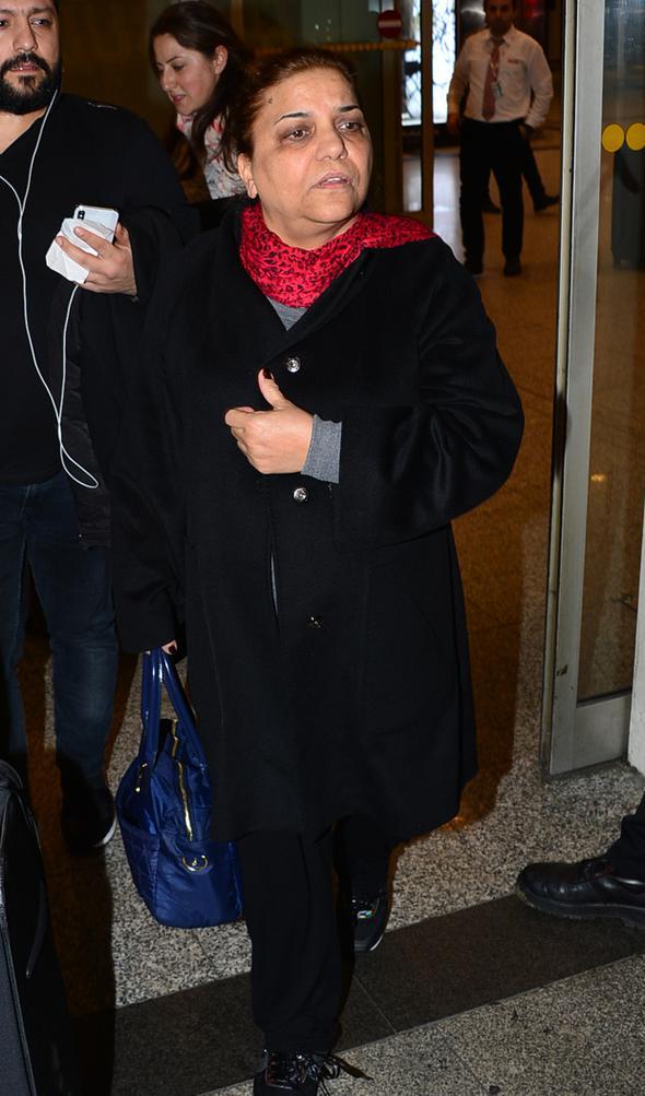 Kibariye: Bacaklarım tutmuyor