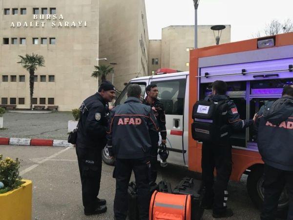 Bursa Adliyesi'nde kimyasal paniği