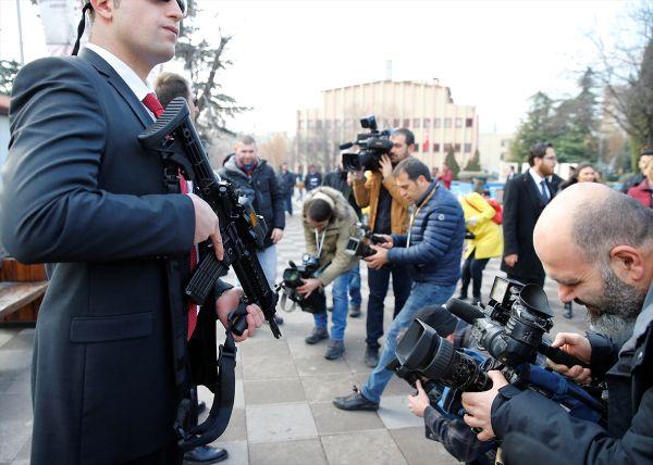 İlk yerli tüfek MPT-55 Başbakanlık korumalarında