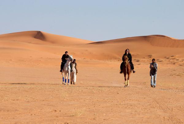 Suudi Arabistan'da kadınlar at sürdü