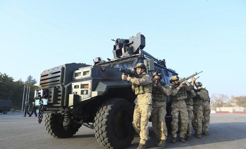 Jandarmanın yeni kıyafetleri