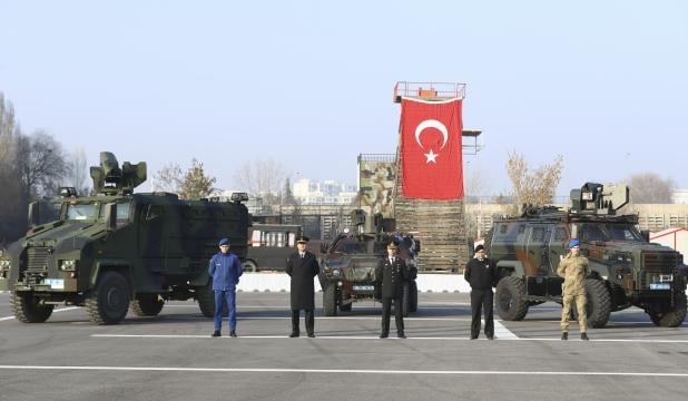 Jandarmanın yeni kıyafetleri