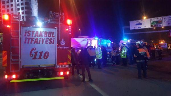 Pendik'te kaza: 2 ölü 1 yaralı