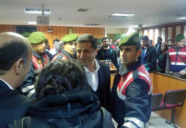 Selahattin Demirtaş hakim karşısında