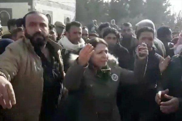 Menbiç halkı: PKK kenti terk etsin