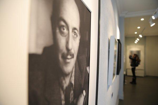 Mod-Ada Galeri'de usta şair Cemal Süreya sergisi açıldı