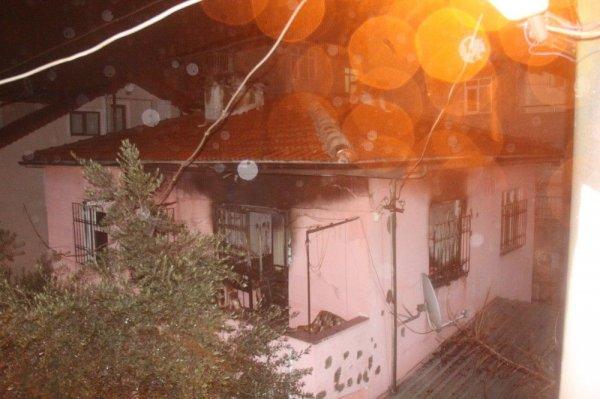 85 yaşındaki adam yanarak can verdi