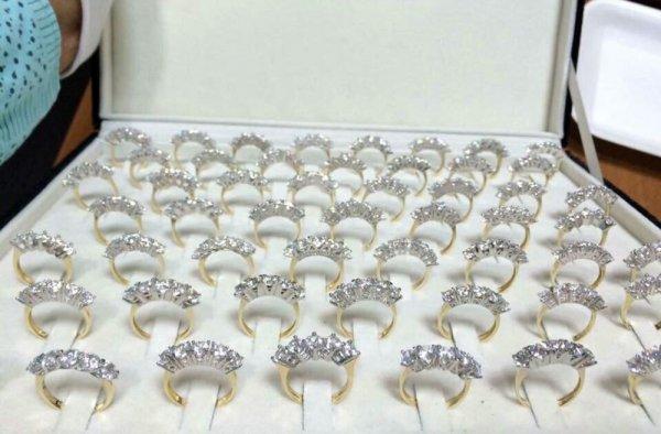 3 milyonluk pırlantaları gasp edenler, 24 saatte yakalandı