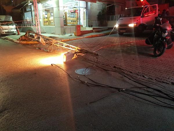 Yüksek gerilim hattına takılan vinç direği devirdi