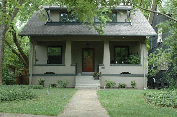 Yazarların çocukluklarını geçirdiği evler