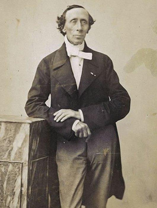 Yazarların çocukluklarını geçirdiği evler