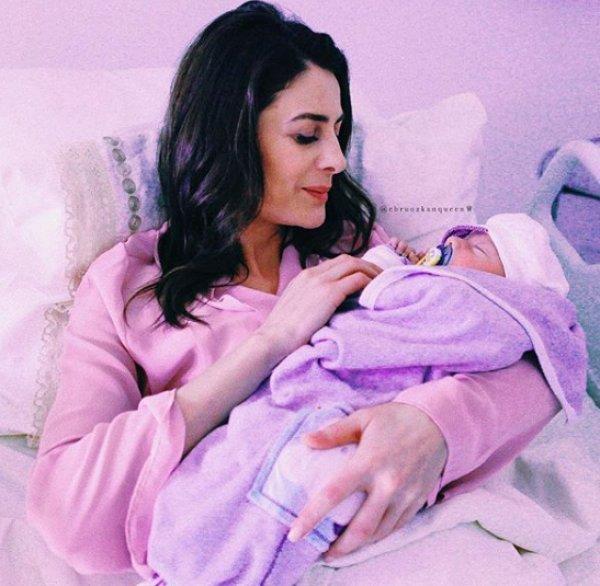 Ebru Özkan anne oldu