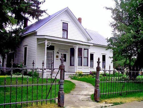 Yazarların çocukluklarını geçirdiği evler