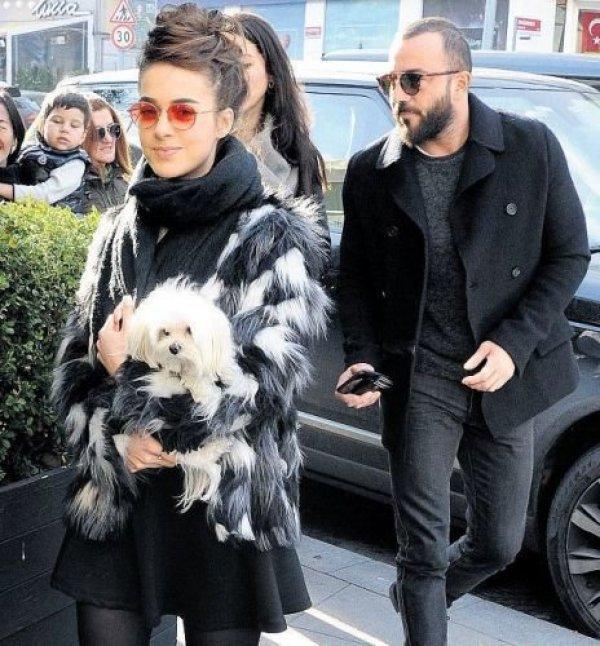 Bensu Soral ile Hakan Baş Türkiye'de evlenecek