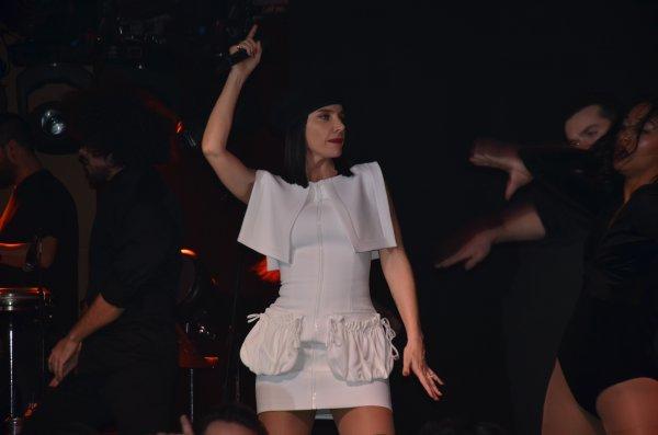 Gülşen'in Adriana Lima şaşkınlığı