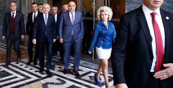 Siyasette Şükran modası