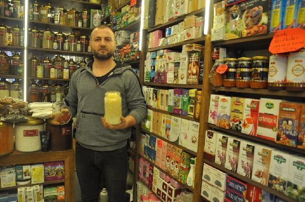 İran safranının kilosu 25 bin lira