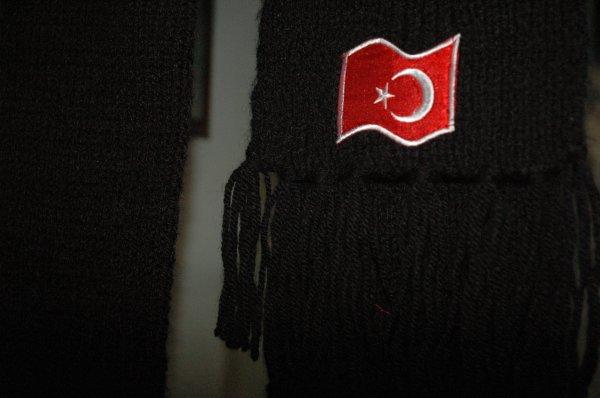 Kahramanmaraş'ta anneler askerler için 200 atkı ördü