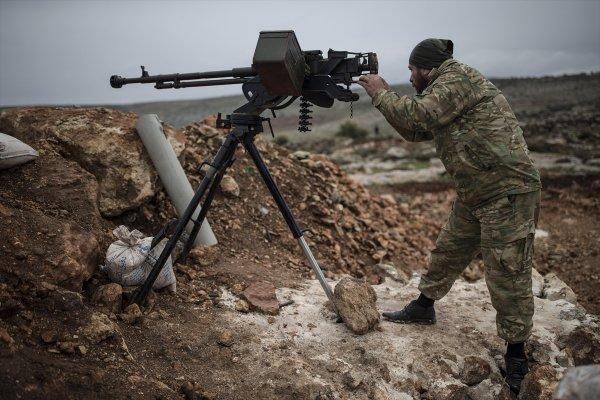 Afrin hattındaki muhaliflerin elleri tetikte