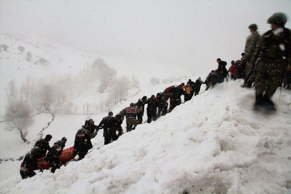 Muş'ta otobüs devrildi